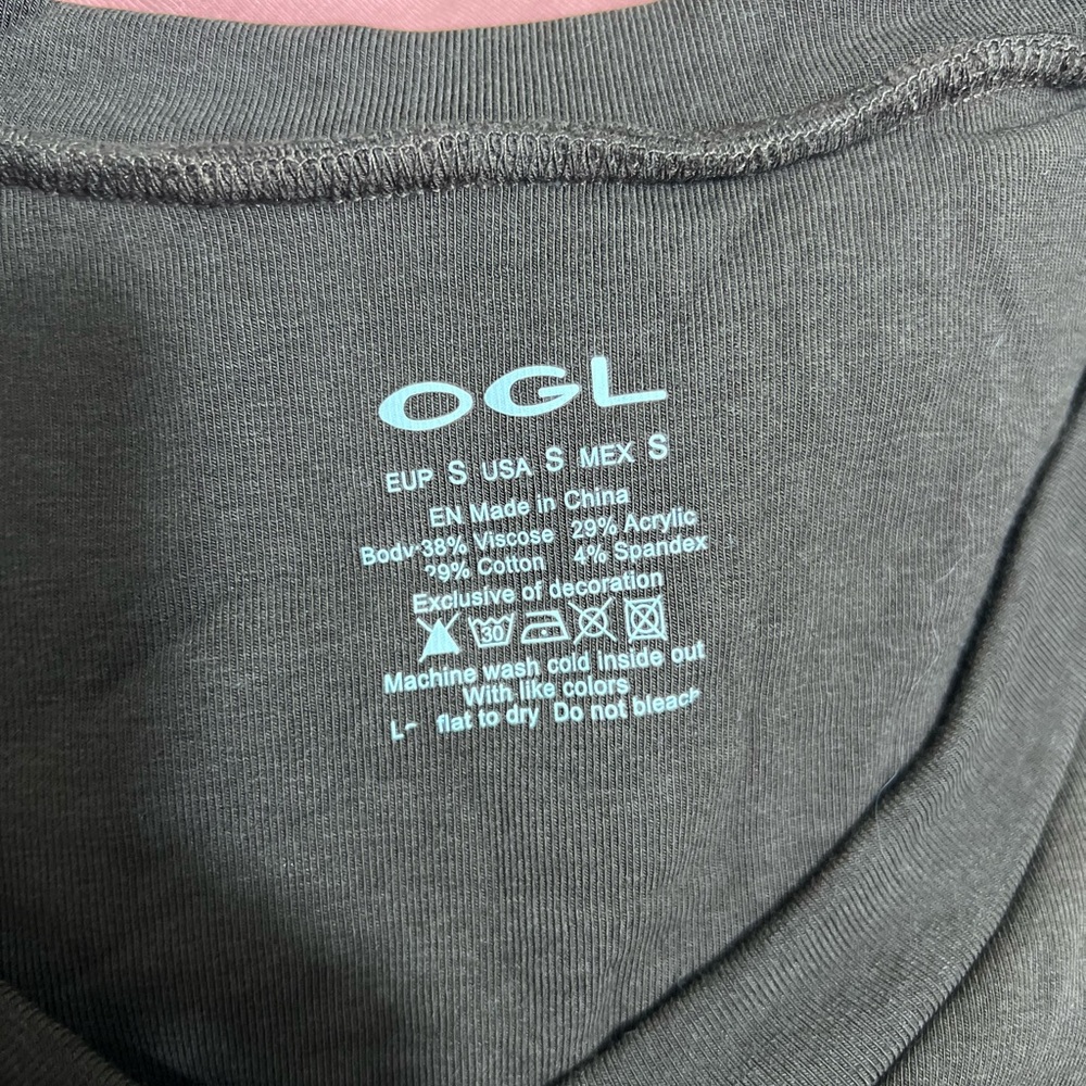 OGL Eco-Mousse®2.0 Quarter Henley Brami Top - Picture 5 of 10